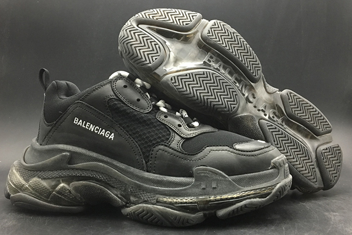 Ba*len*cia*ga triple s trainer 